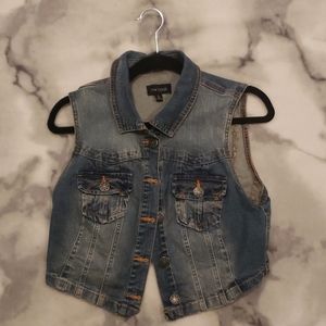 Jean Vest